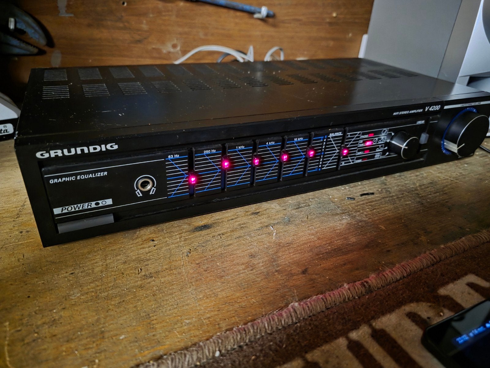 Grundig V 4200 Hifi Stereo Versterker met Equalizer, Overige merken, Gebruikt, Ophalen of Verzenden, 60 tot 120 watt