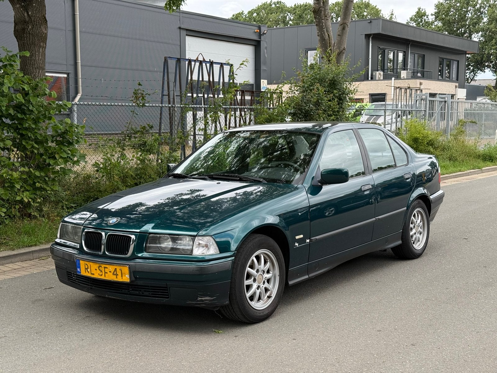 BMW 3-Serie 1.6 I 316 1997 Groen, Auto's, 1596 cc, Achterwielaandrijving, 1250 kg, 4 cilinders