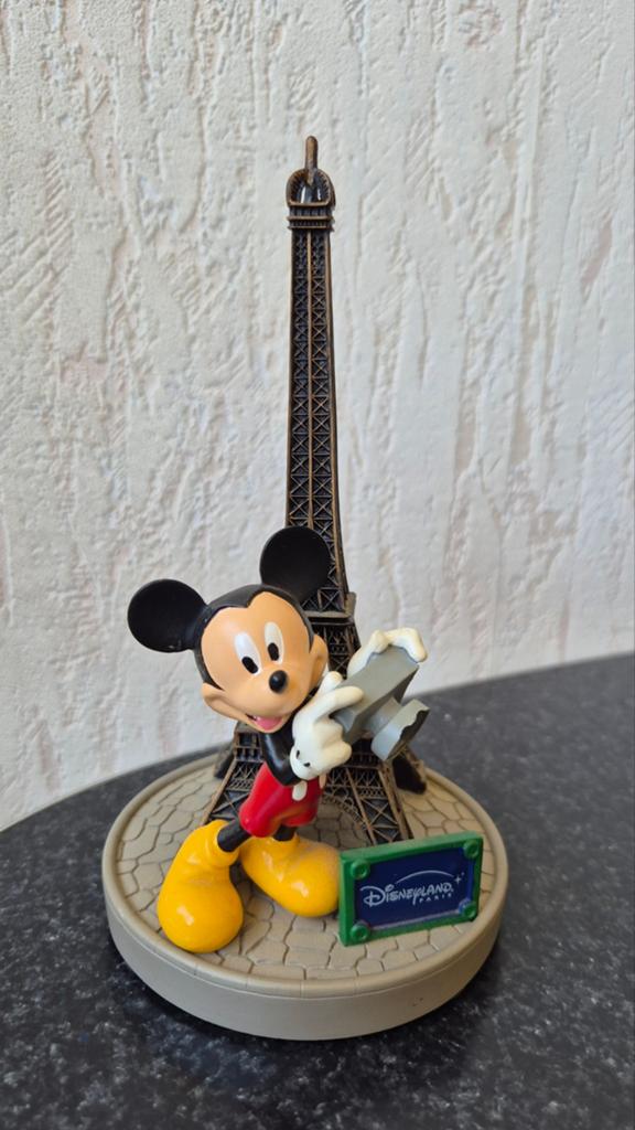 Mickey Mouse Eiffeltoren beeldje Disneyland Parijs, Verzamelen, Disney, Ophalen, Mickey Mouse, Zo goed als nieuw, Beeldje of Figuurtje