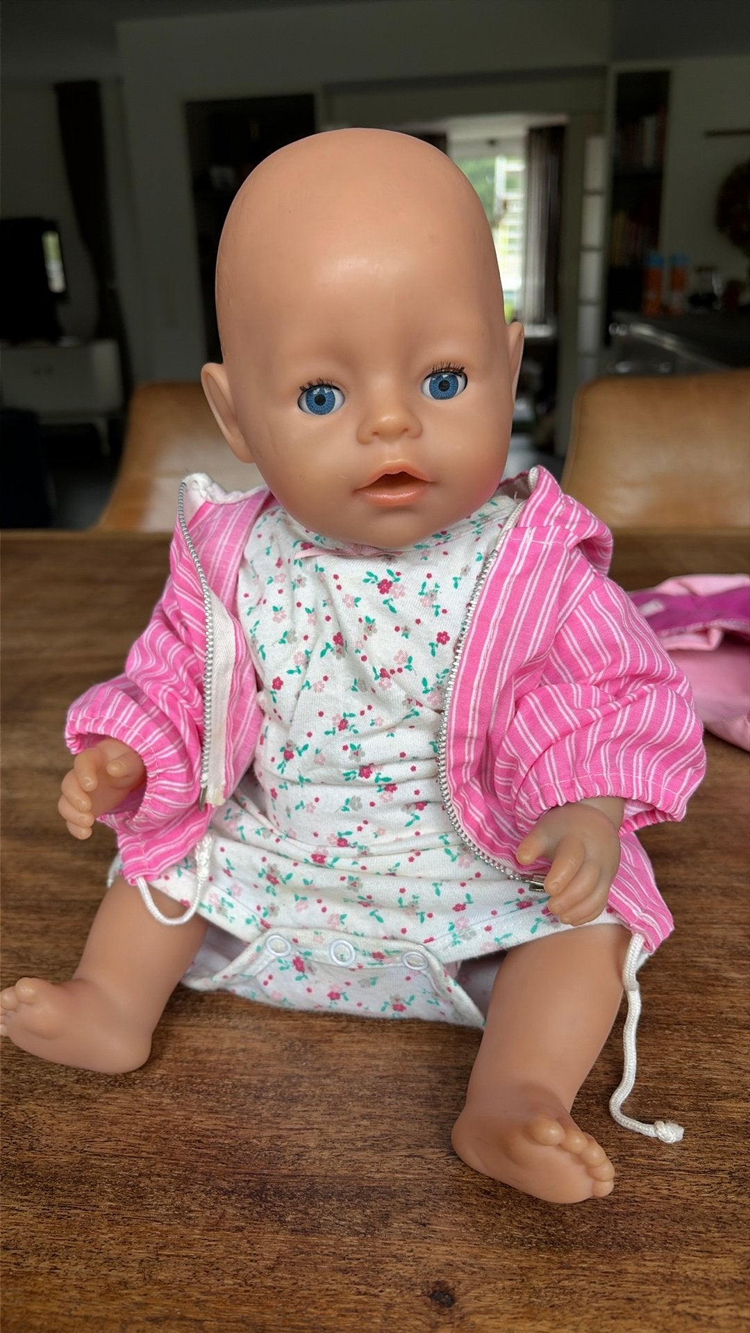 Babyborn met accessoires; kan plassen en eten, Ophalen of Verzenden, Gebruikt, Babypop