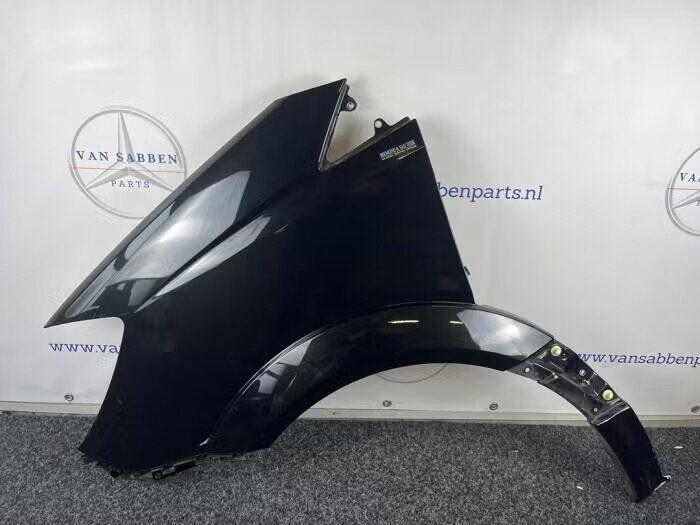 Scherm links-voor van een Mercedes Sprinter (040), Ophalen of Verzenden, Gebruikt, Spatbord