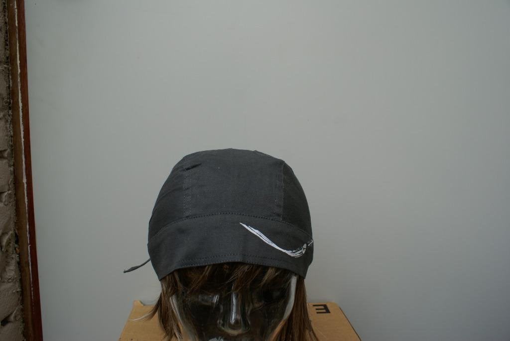 Bandana nieuw zie foto,s Merk Hi-Tec kleur grijs, Nieuw, Ophalen of Verzenden, Bandana nieuw zie foto,s Merk Hi-Tec kleur grijs