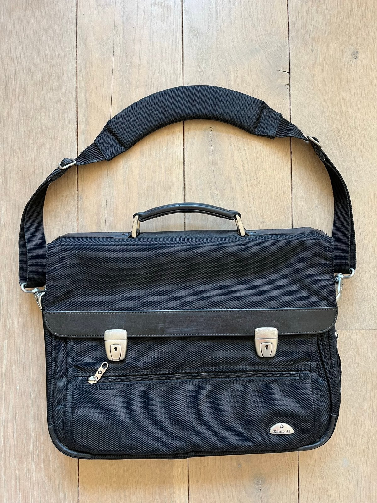 Zwarte Samsonite laptoptas in goede staat, Gebruikt, 17 inch of meer, Ophalen of Verzenden, Zwart