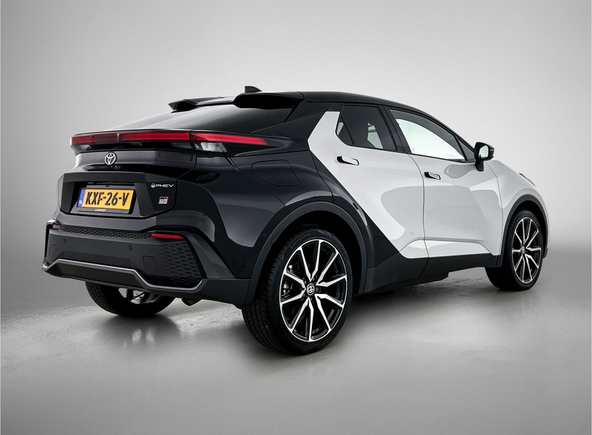 Toyota C-HR 2.0 Plug-in Hybrid 220 GR SPORT Première Editio, Auto's, 4 cilinders, Bedrijf, Grijs, Hybride Elektrisch/Benzine