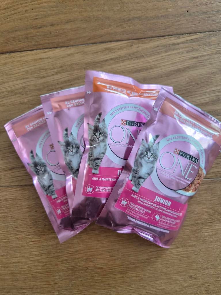 Purina one junior 4 zakjes, Ophalen of Verzenden, Nieuw, Ogen