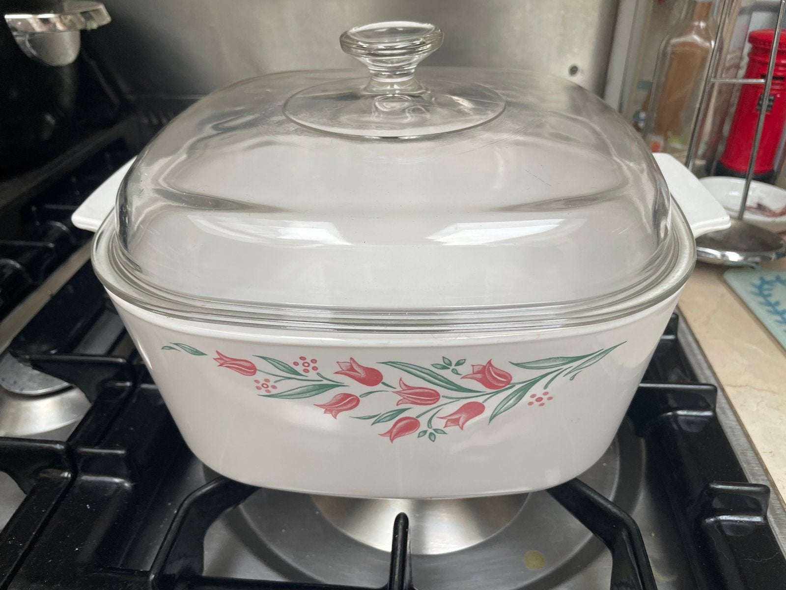 Vintage CorningWare casserole dish met Tulp Design, Ophalen, Braadpan, Met deksel, Glas