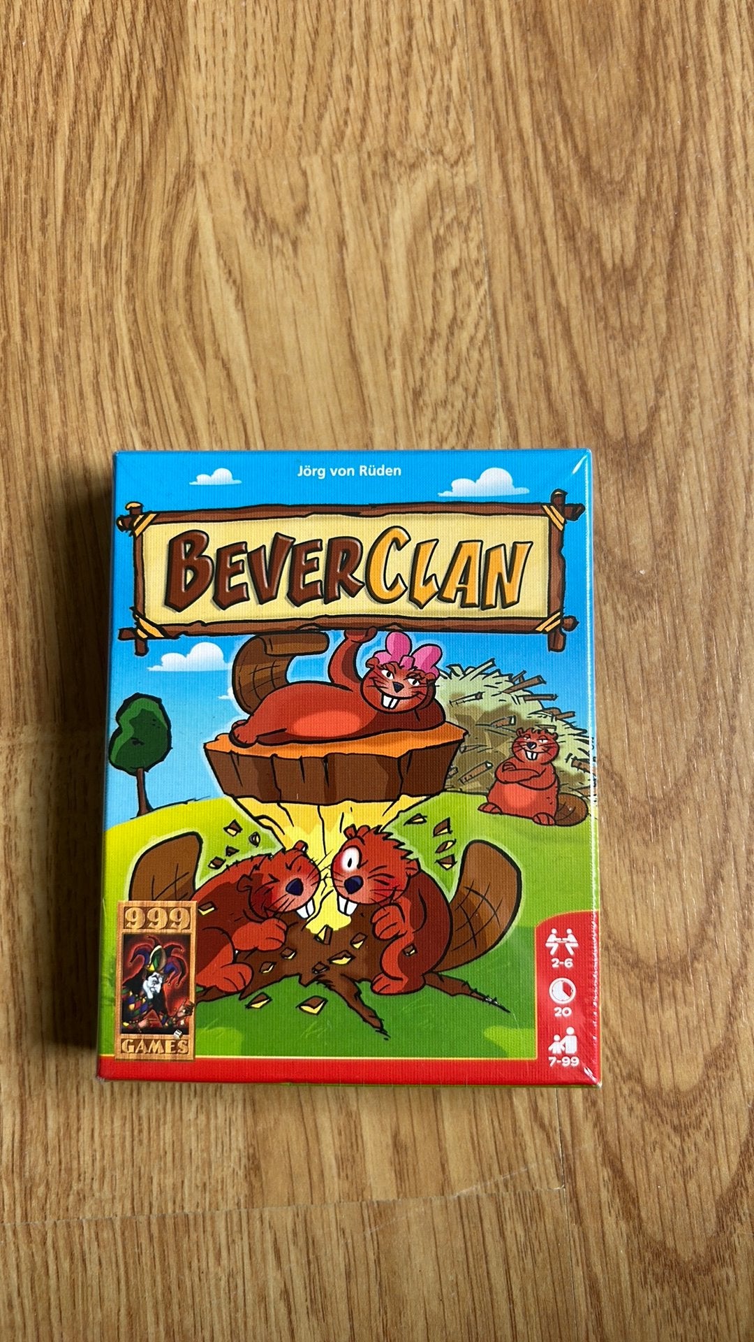999 Games BeverClan, Ophalen of Verzenden, Zo goed als nieuw