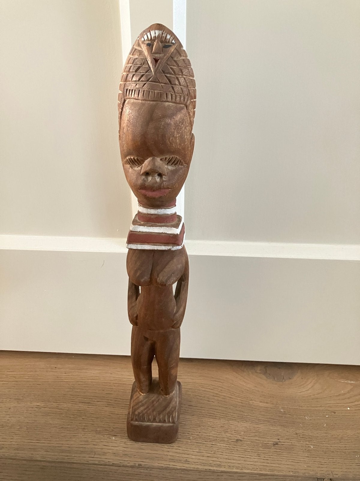 Vintage Afrikaans houten beeld - Vrouw, Ophalen of Verzenden, Handgemaakt, 20 - 50 cm, Beeld