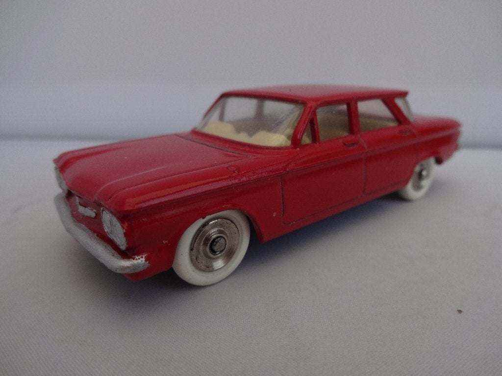 Chevrolet "Corvair" Rood nr: 552 van Dinky Toys MECCANO 1:43, Ophalen of Verzenden, Gebruikt, Auto, Dinky Toys