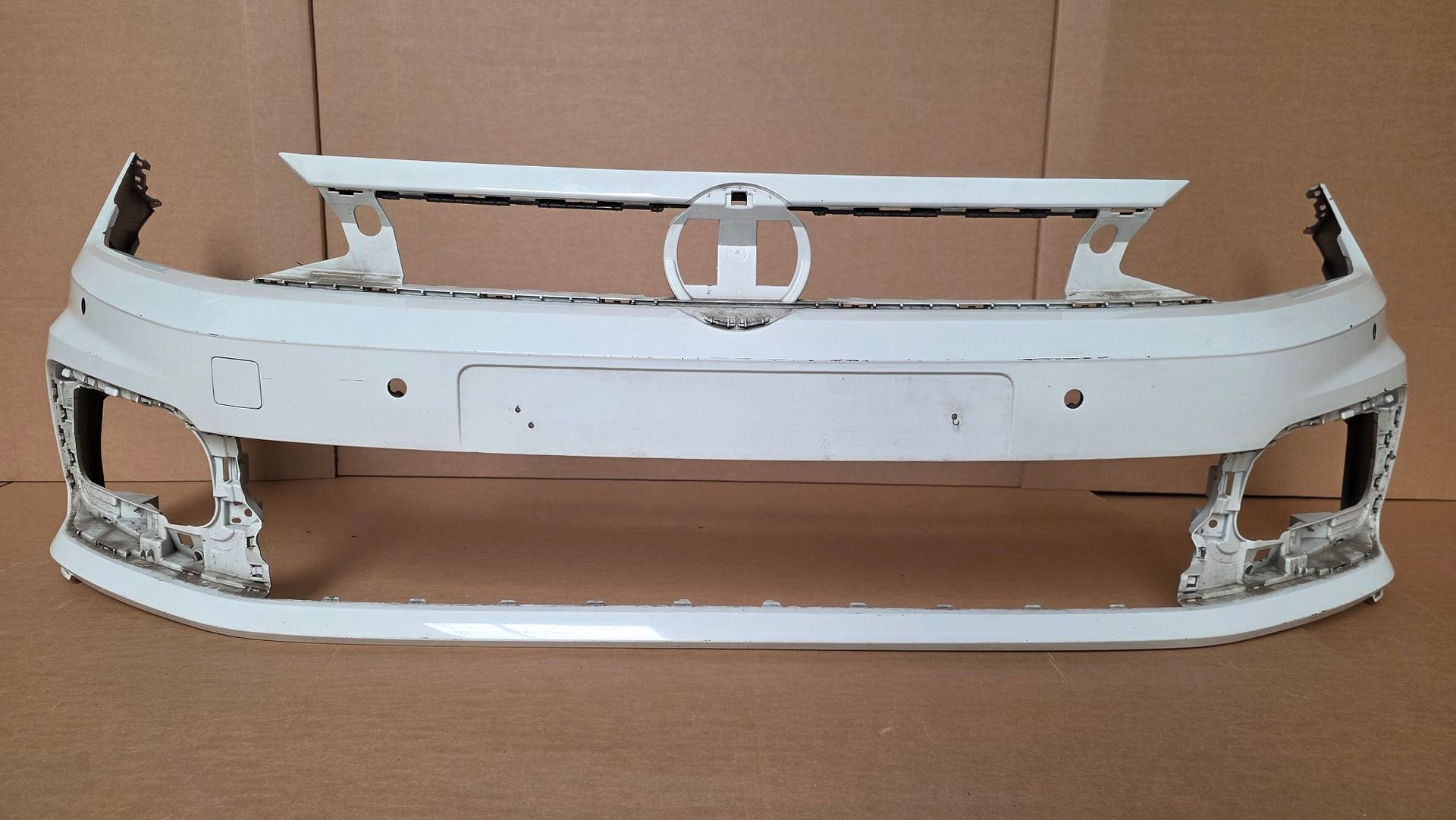 Voorbumper VW Polo 2G AW R-line GTI bj.2018-2022 6xPDC, Gebruikt, -, Ophalen of Verzenden, Bumper