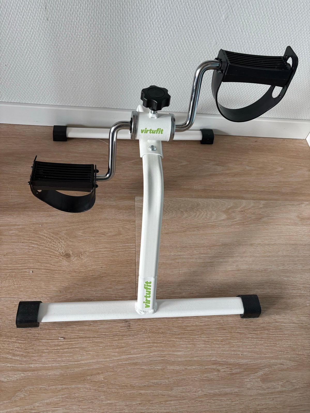 VirtuFit Mini Bike - Fietstrainer voor armen en benen, Ophalen, Gebruikt, Armen, Overige typen