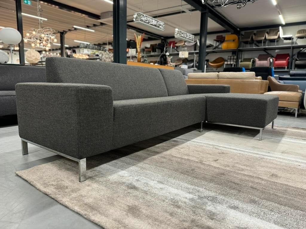 Nieuw Gelderland 6511 hoekbank Taupe zwart stof Design bank, Hoekbank, Nieuw, Industrieweg 15, Ophalen of Verzenden
