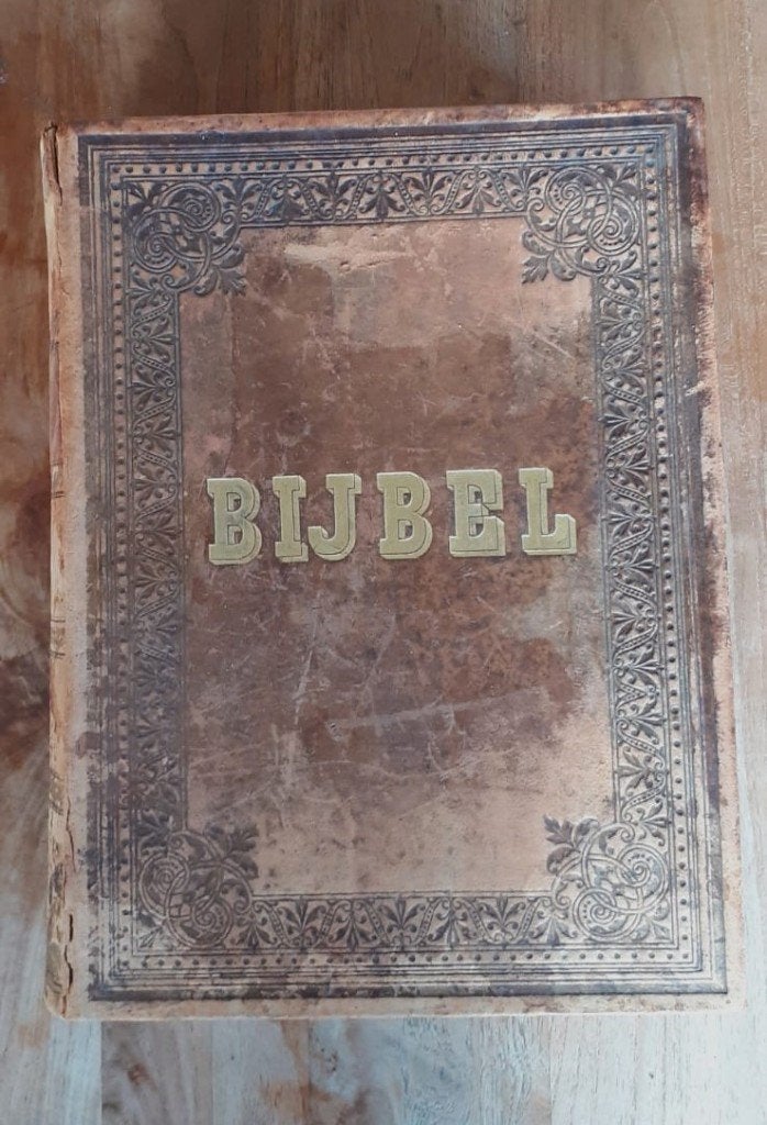 Oude bijbel, Ophalen, God