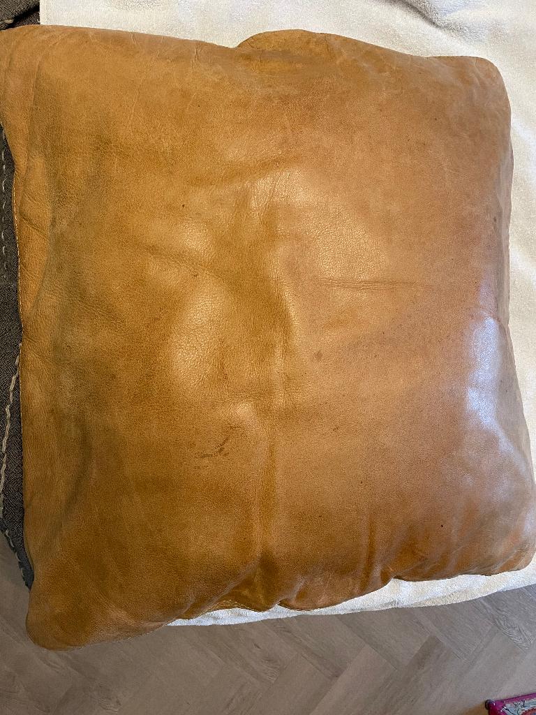 Leren kussen 70x70, Ophalen, Zo goed als nieuw, Bruin, Vierkant