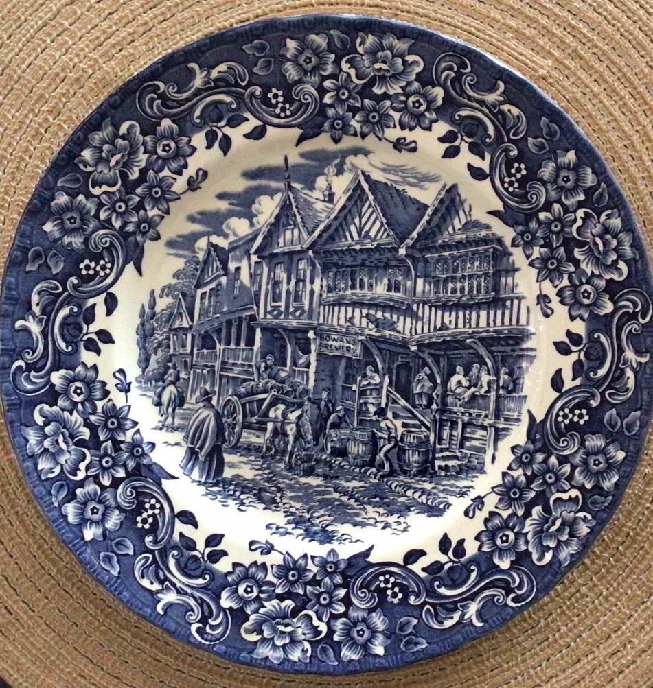 Vintage Royal Tudor Ware bord, Antiek en Kunst, Ophalen