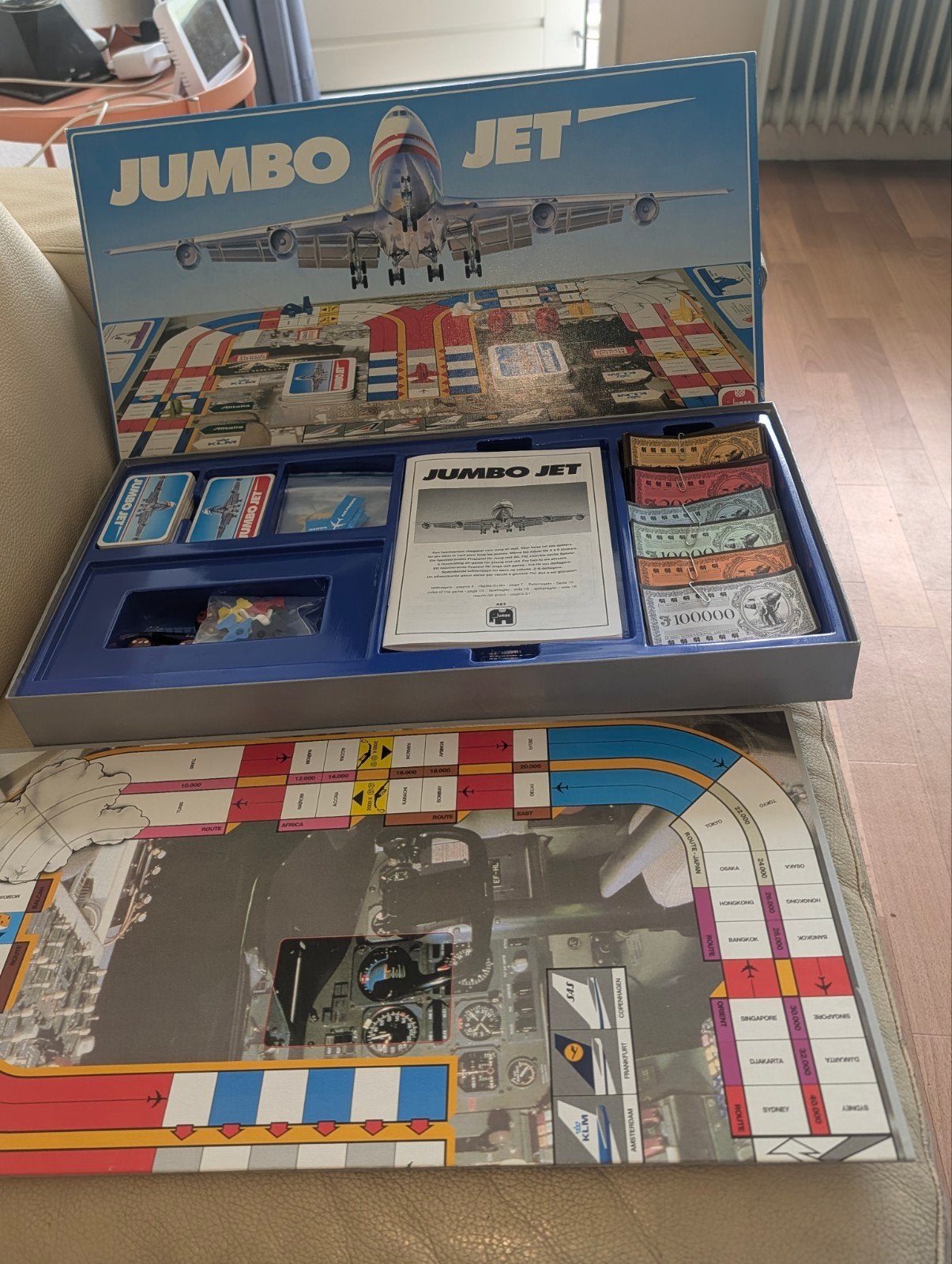 JUMBO JET, Ophalen