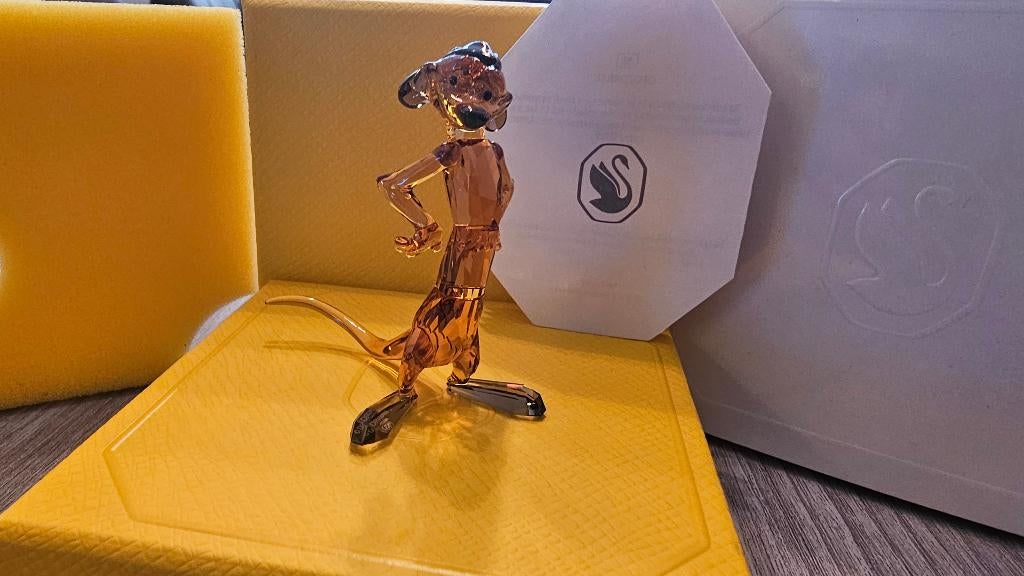 Swarovski Disney Lion King Timon! NIEUW!, Verzamelen, Swarovski, Ophalen of Verzenden, Nieuw, Figuurtje