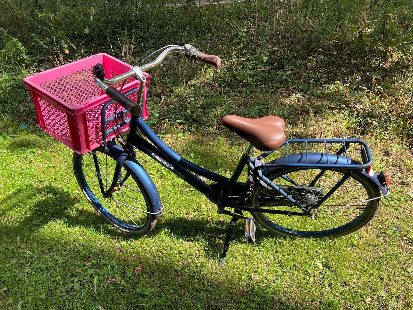 Sparta Pick-Up meisjesfiets 24 inch + krat, Fietsen en Brommers, Fietsen | Meisjes, Ophalen, Terugtraprem, Handrem, Gebruikt