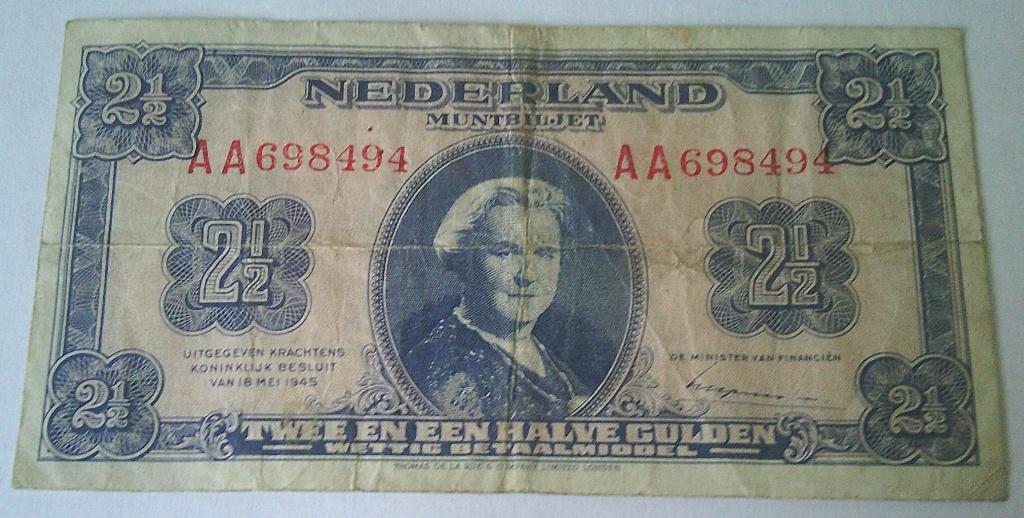 Nederland 2,5 Gulden 1945-SerieAA 698494. (20), Verzenden, 2½ gulden, Los biljet