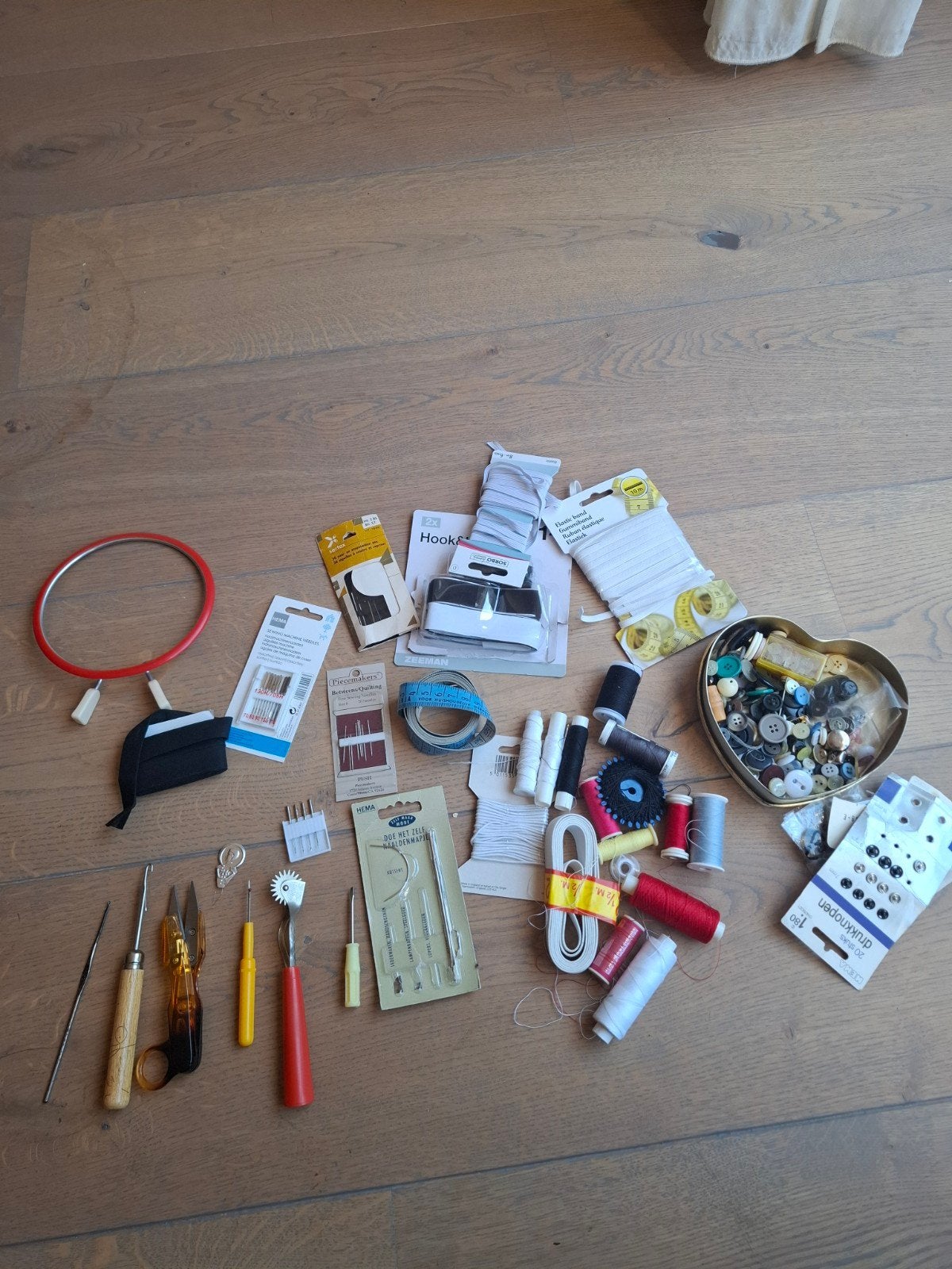 Grote Naaibenodigdheden Set: Alles voor de Creatieve Naaier, Ophalen of Verzenden, Gebruikt, Overige typen