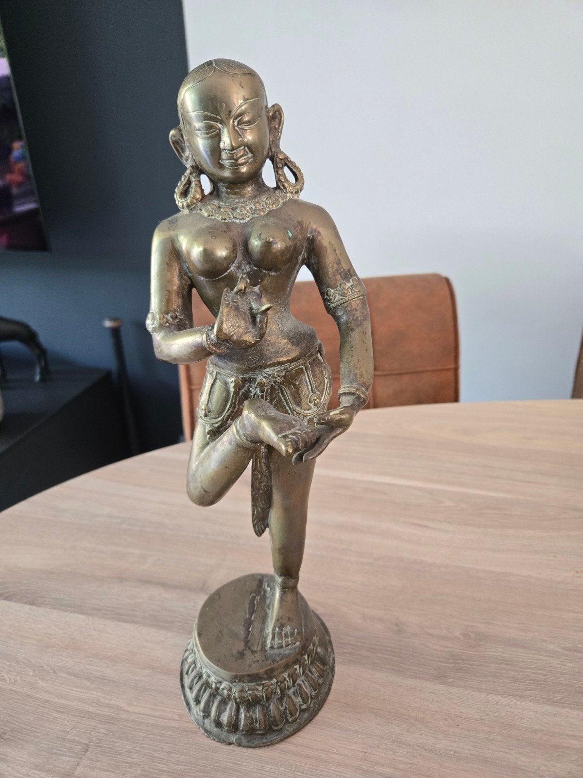 Bronzen beeld van dansende vrouw - Aziatisch, Handgemaakt, Ophalen of Verzenden, Brons, 20 - 50 cm