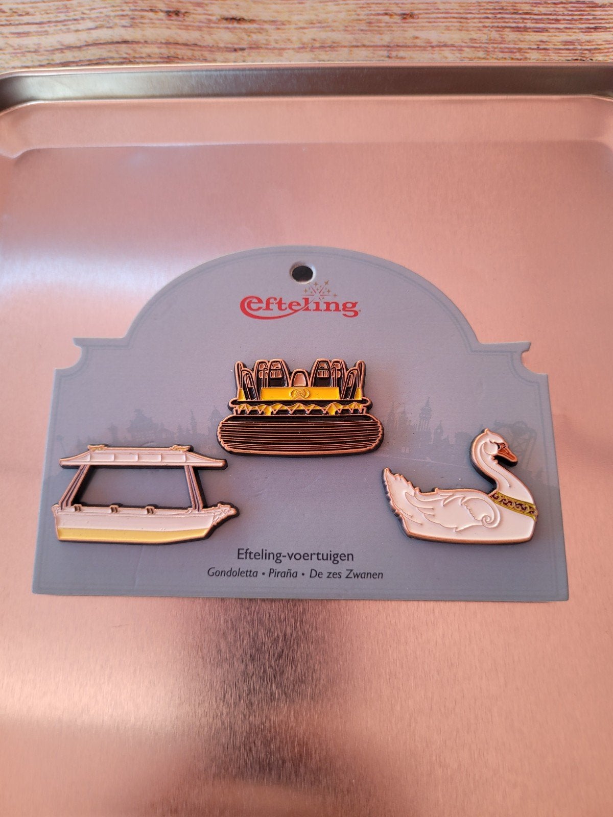 Efteling pins voertuigen: Gondelletta, Piraña, Zes Zwanen, Verzamelen, Efteling, Ophalen of Verzenden