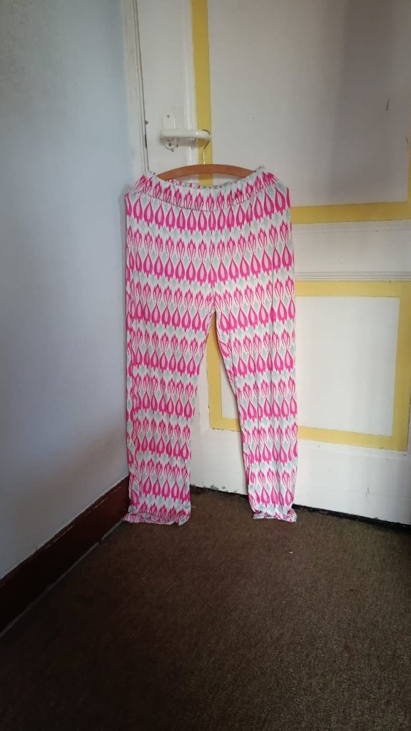 Luchtige wijde broek met geometrische print, Maat 38/40 (M), Wit, Ophalen of Verzenden, Zo goed als nieuw