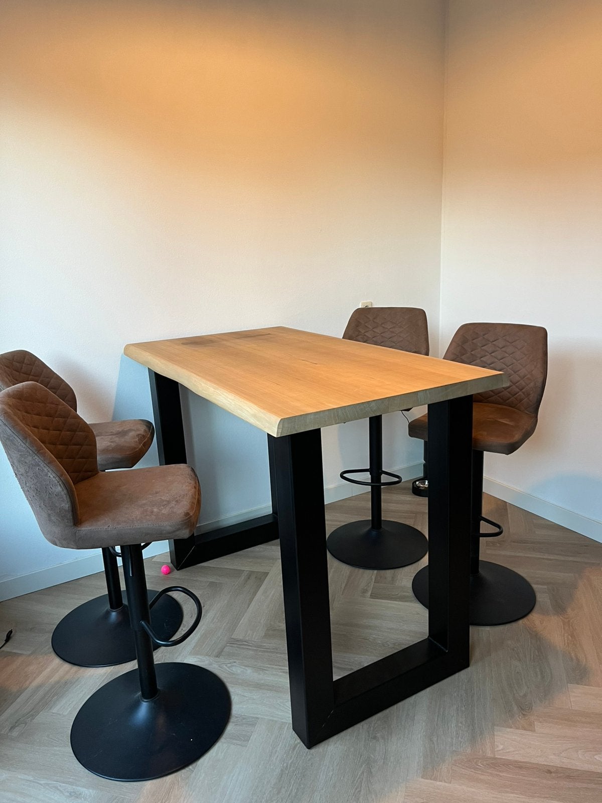 houten bartafel, wandtafel, salontafel, Ophalen, Zo goed als nieuw