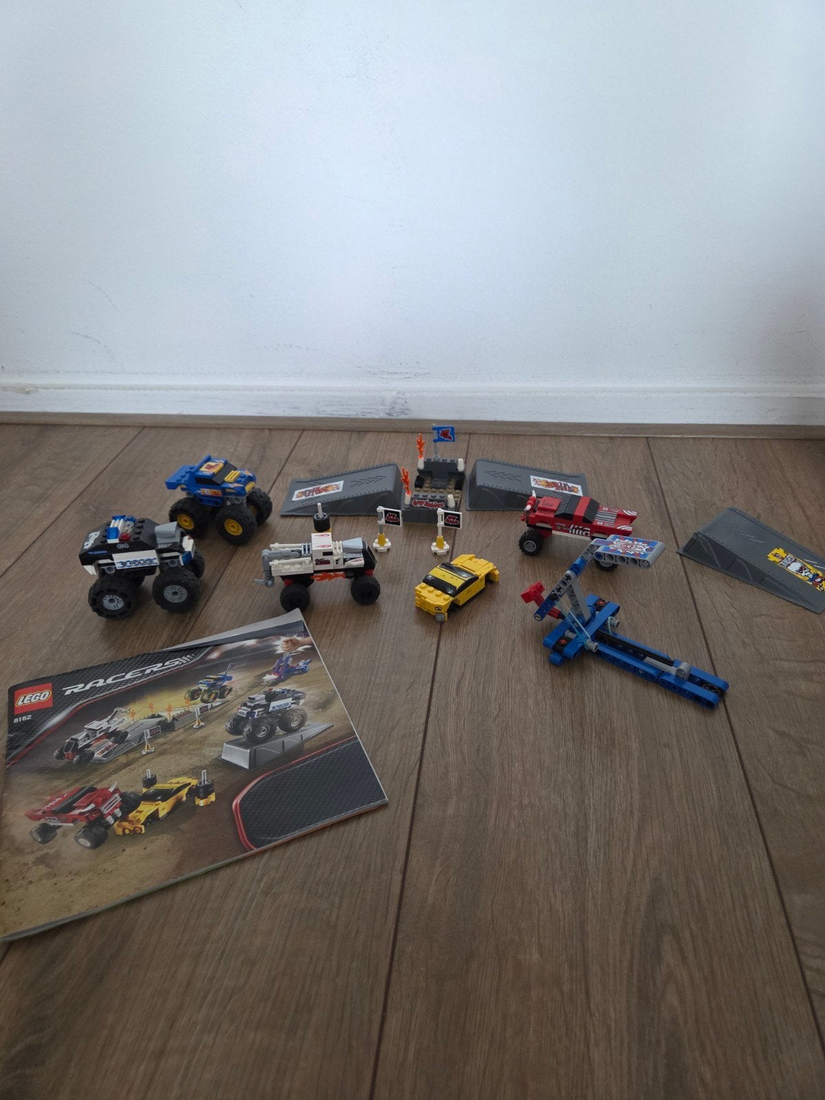 LEGO Racers 8162: Race Trucks - Complete set met boekje, Ophalen of Verzenden, Gebruikt, Overige merken