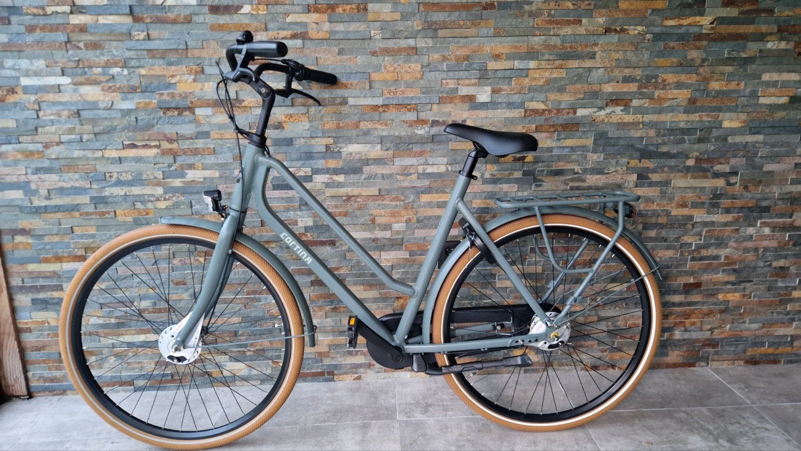Cortina Foss 28 inch Z.G.A.N

28 inch
frame 57 cm
3 versnell, Versnellingen, 56 cm of meer, Zo goed als nieuw, Ophalen