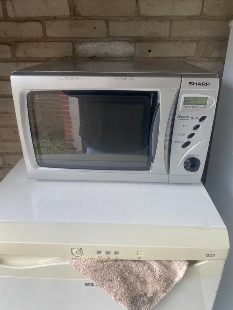 RVS magnetron van Sharp, Ophalen of Verzenden, Gebruikt