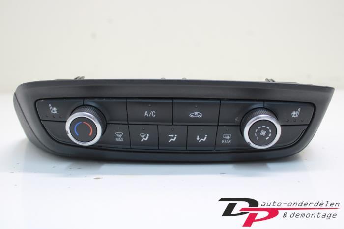 Kachel Bedieningspaneel van een Opel Crossland X, Auto-onderdelen, Dashboard en Schakelaars, Gebruikt, -, -, Opel