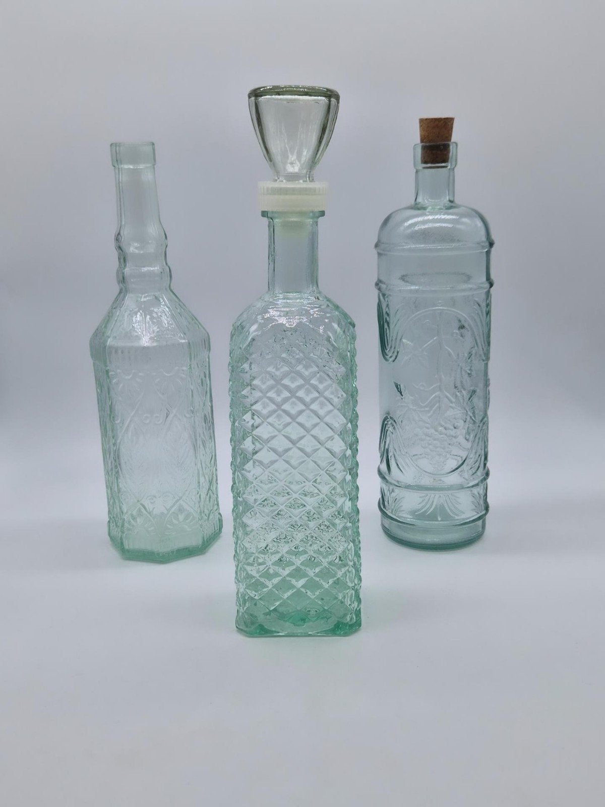 Vintage groen getinte glazen karaffen, Antiek en Kunst, Antiek | Glas en Kristal, Ophalen of Verzenden