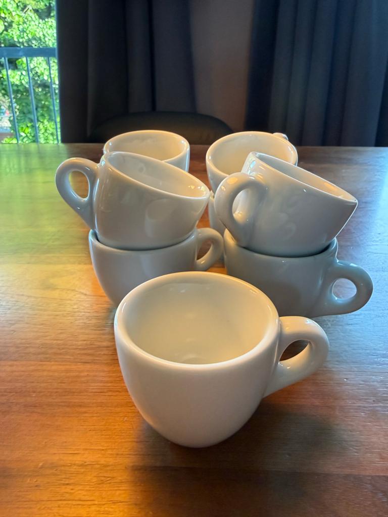 Set van 9 D'Ancap Made in Italy espresso kopjes, Huis en Inrichting, Ophalen of Verzenden, Zo goed als nieuw, Effen, Kop(pen) en/of Schotel(s)