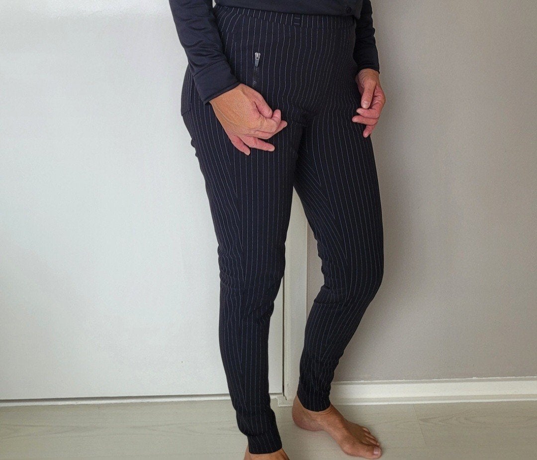Studio Anneloes Margot Krijtstreep broek M Travelstof Zwart, Maat 38/40 (M), Studio Anneloes, Verzenden, Zwart