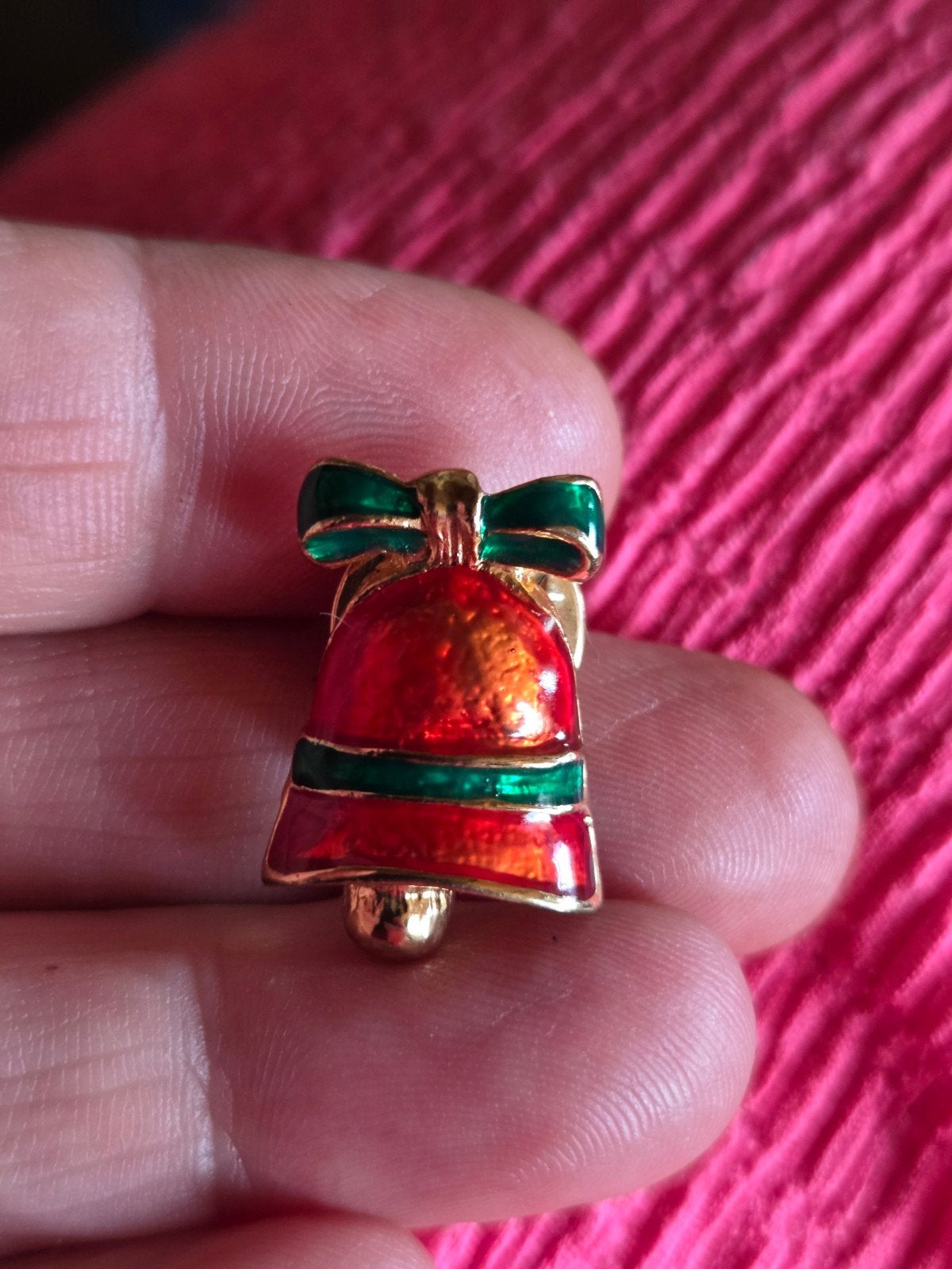 Kerstklok pin, Ophalen of Verzenden, Nieuw, Overige materialen