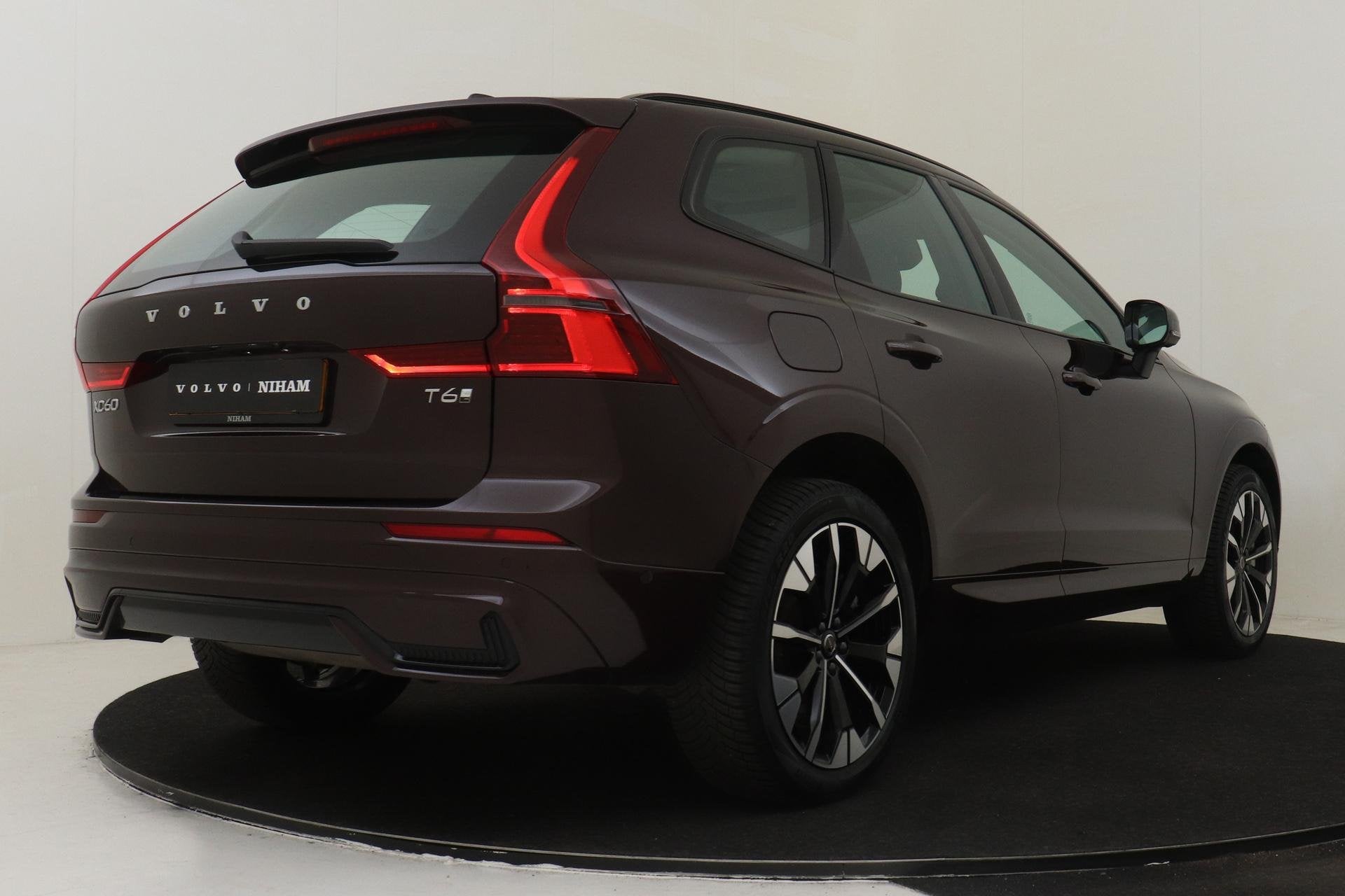 Volvo XC60 II T6 PLUG-IN HYBRID AWD ULTRA DARK -PANO.DAK|HAR, Auto's, Volvo, Automaat, 12 maanden, Gebruikt, Euro 6