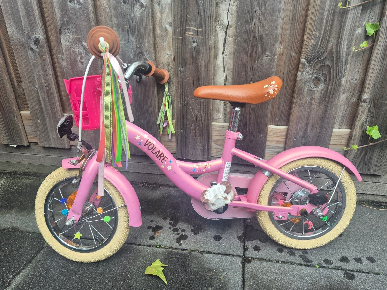 Roze Volare kinderfiets 12 inch met mandje., Ophalen, Terugtraprem, Gebruikt, Volare