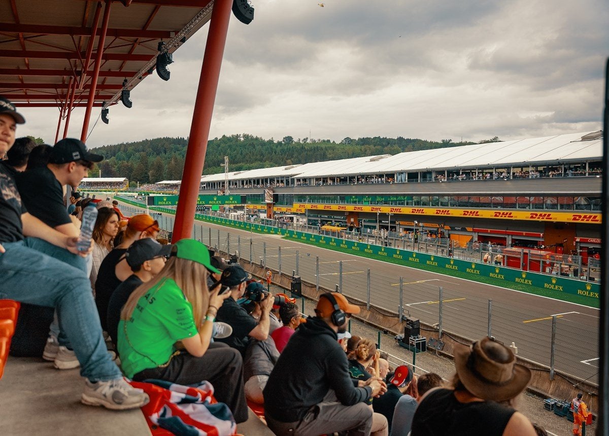 4 tickets zaterdag en 4 tickets zondag Spa f1 2027 Gold 1, Drie personen of meer, Juli