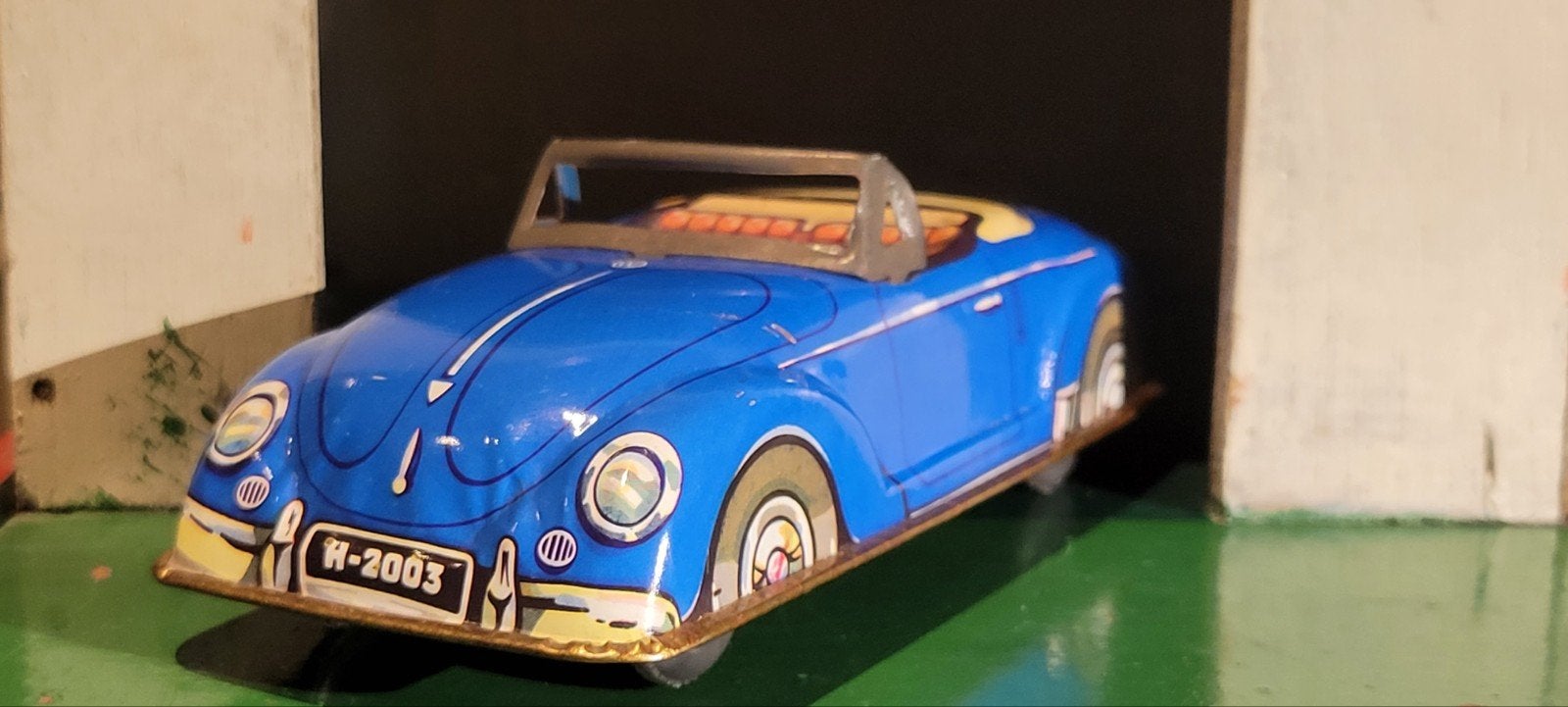 Blikken Volkswagen Kever " Hebmüller " in mooie staat, Hobby en Vrije tijd, Modelauto's | Overige schalen, Ophalen of Verzenden