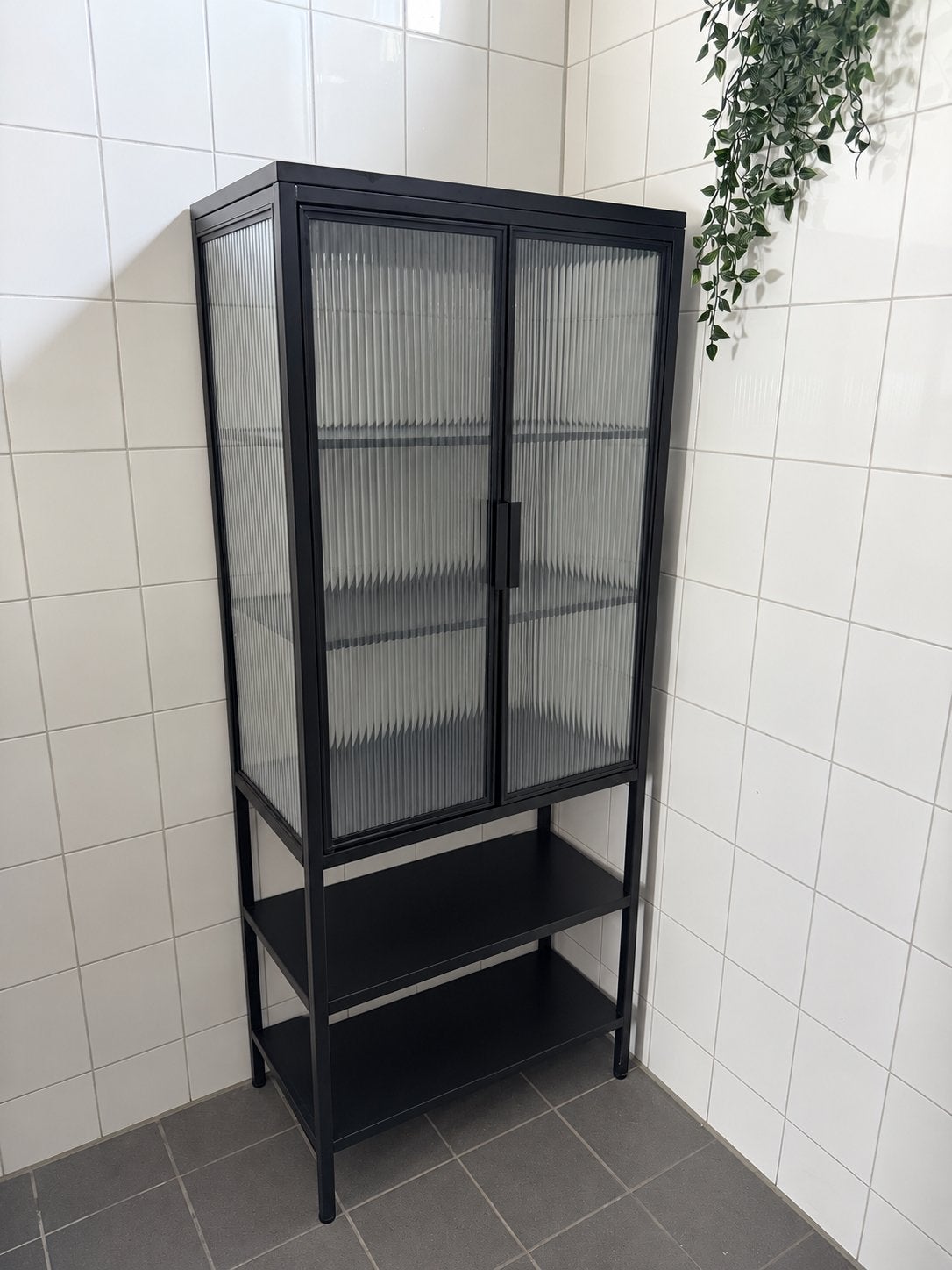 Vitrinenast, Ophalen, 100 tot 150 cm, 100 tot 150 cm, Zo goed als nieuw