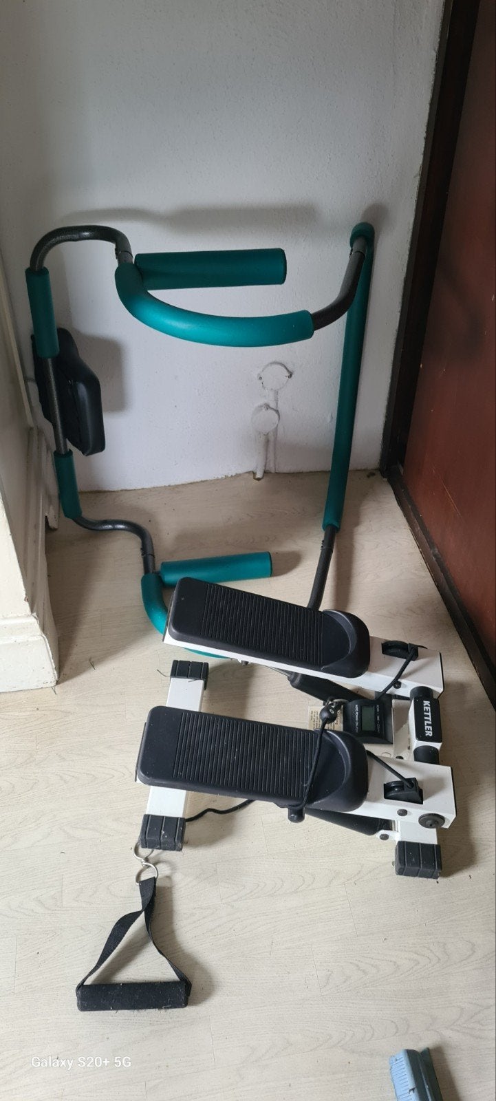 Buikspiertrainer en stepper, Sport en Fitness, Fitnessapparatuur, Ophalen, Gebruikt