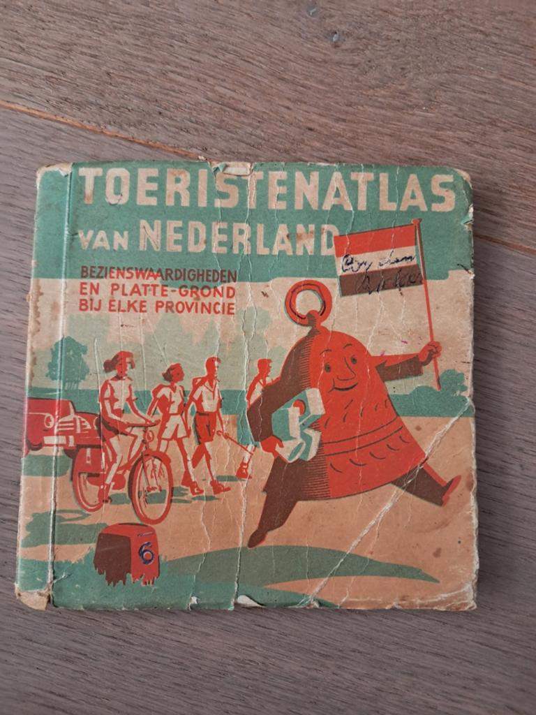 Toeristenatlas van Nederland aangeboden zeepfabriek klok, Antiek en Kunst, Ophalen of Verzenden