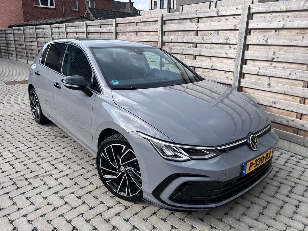 Volkswagen Golf R-Line DSG 150PK ACC/CAMERA/SFEER/ R-STOELEN, USB, 4 cilinders, 150 pk, 23 km/l