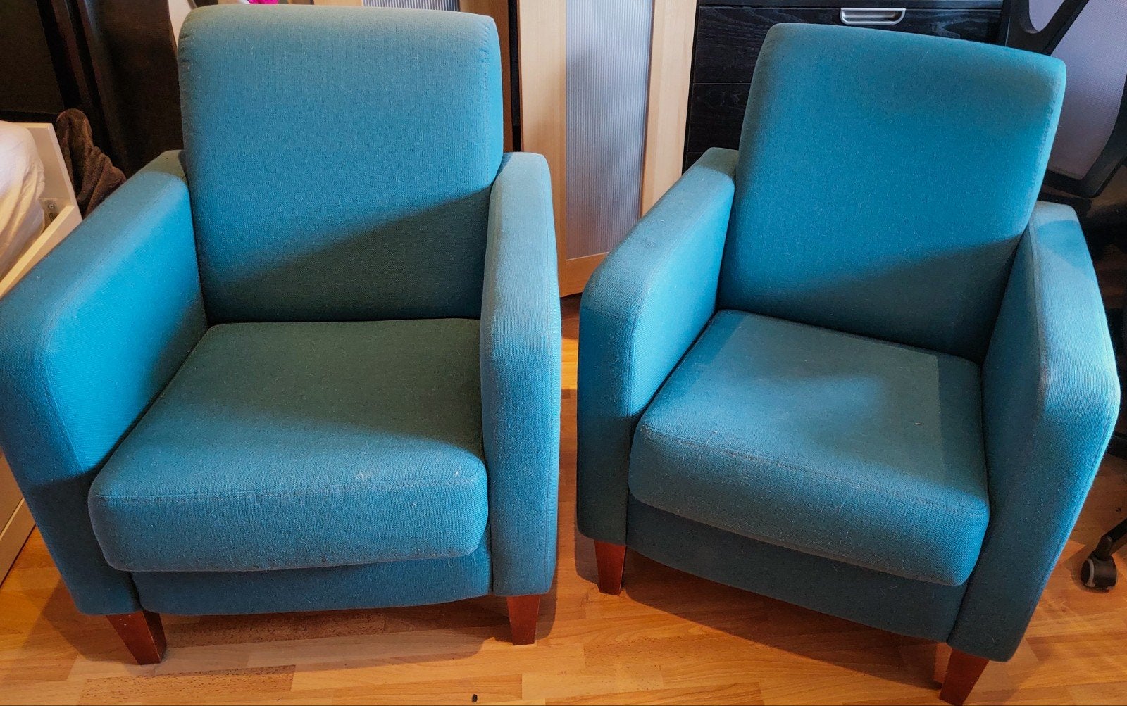 Twee comfortabele blauwe fauteuils, Ophalen, Gebruikt, 75 tot 100 cm, 75 tot 100 cm