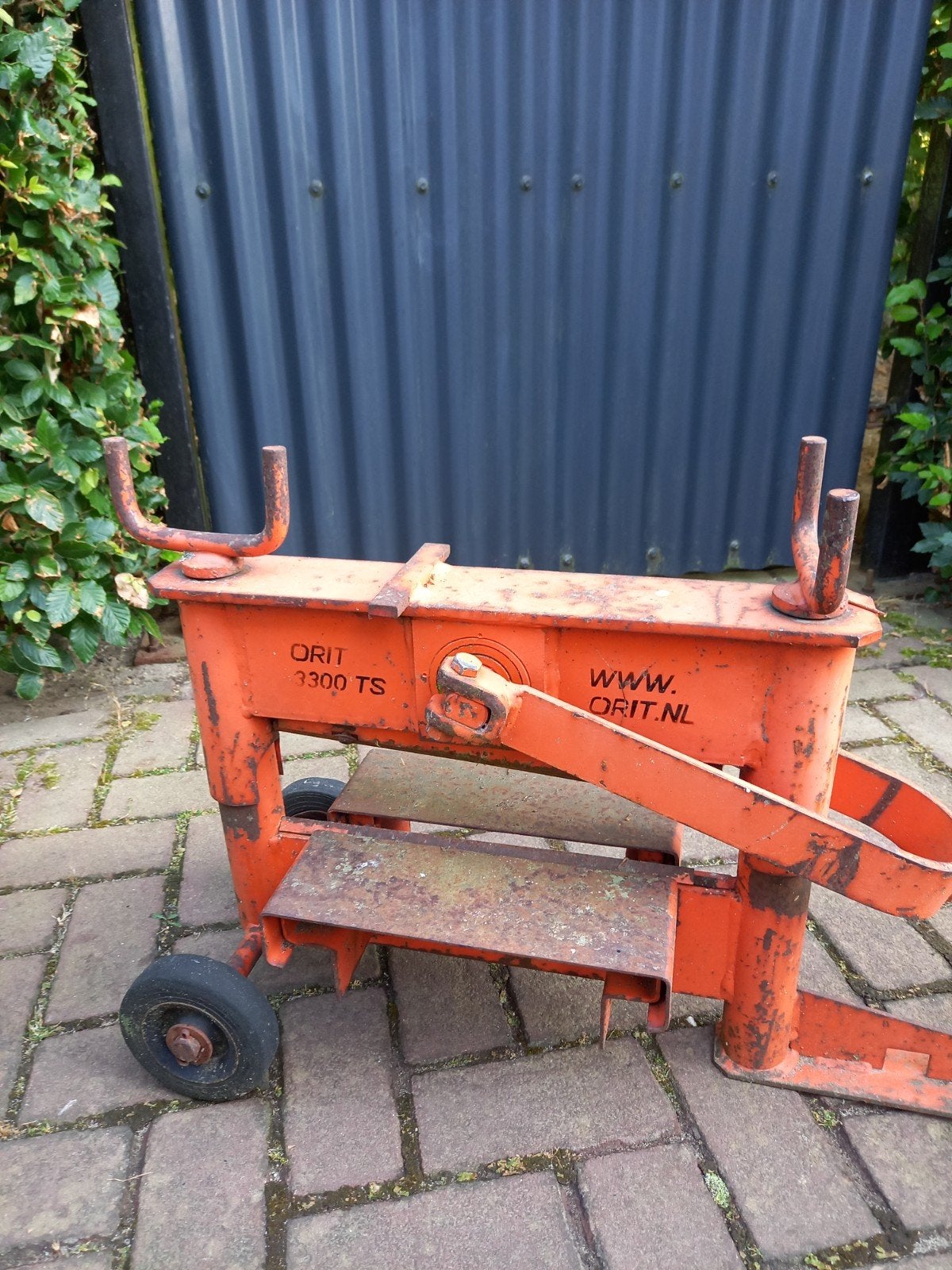 steen en tegel knipper ooit 3300ts, Ophalen, Gebruikt, Staand