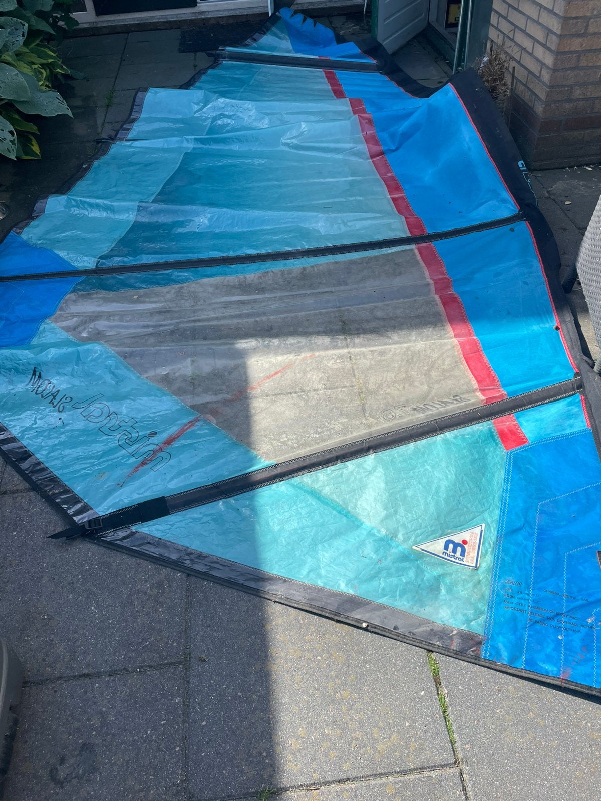 Mistral vintage surfzeil 7,6 m2, Watersport en Boten, Windsurfen, Ophalen, Zo goed als nieuw, Zeil