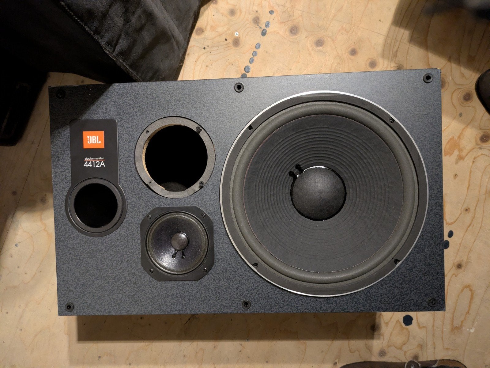 1 enkele JBL 4412A studio monitor, Ophalen