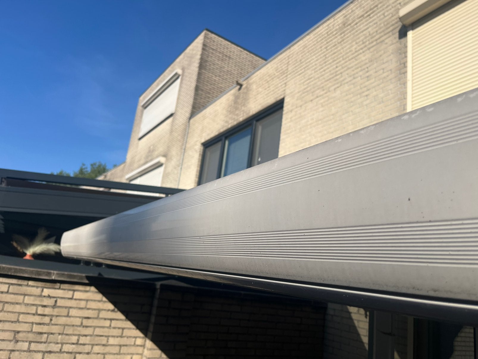Electrisch krikarm zonnescherm, Tuin en Terras, Gebruikt, Elektrisch, Ophalen of Verzenden, 150 tot 300 cm
