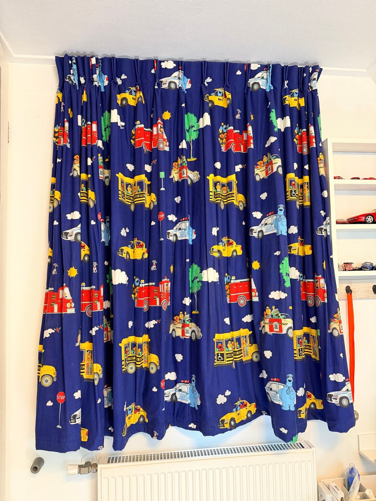 Verduisterend gordijn Sesamstraat kinderkamer 180x140cm, Huis en Inrichting, Gebruikt, Ophalen of Verzenden, Gordijn, Verduisterend